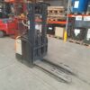 Crown ET4000-1.2 TL4240 gyalogkíséretű állványkiszolgáló targonca