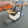 Crown DT3040-2.0 TL2100 gyalogkíséretű raklapmozgató targonca